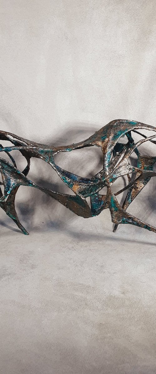 Toro by Linda Hoyle